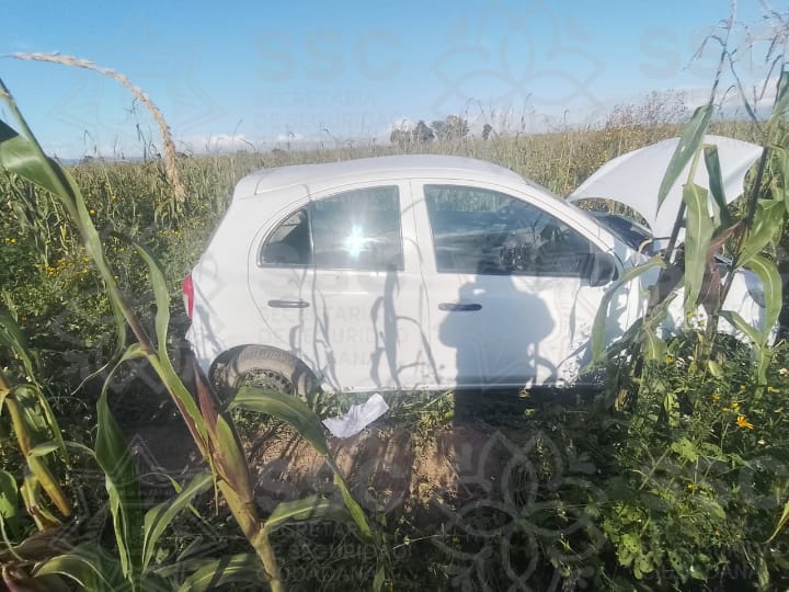 Asegura SSC vehículo abandonado con huellas de desvalijamiento